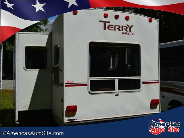 2003 Fleetwood Gear Box Terry Dakota 