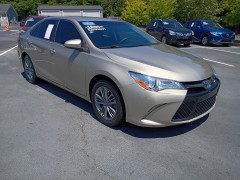 2015 Toyota Camry SE $11,995